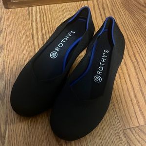 Black Rothy’s Flat